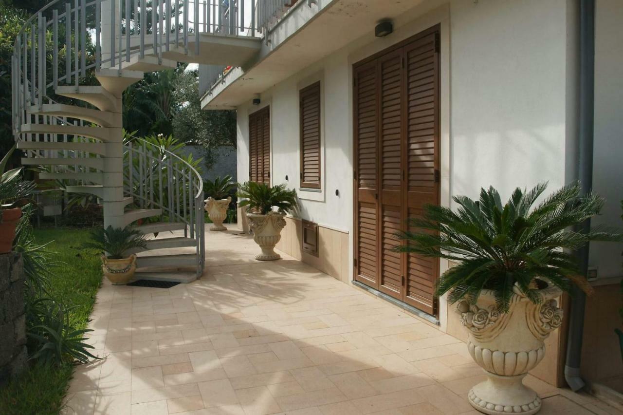 Bivano Villa Grazia Fondachello  Exteriör bild